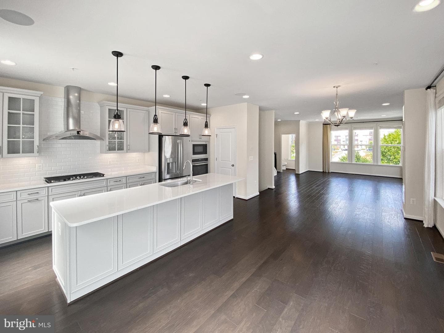 4967 Lakeside Crossing photo 5