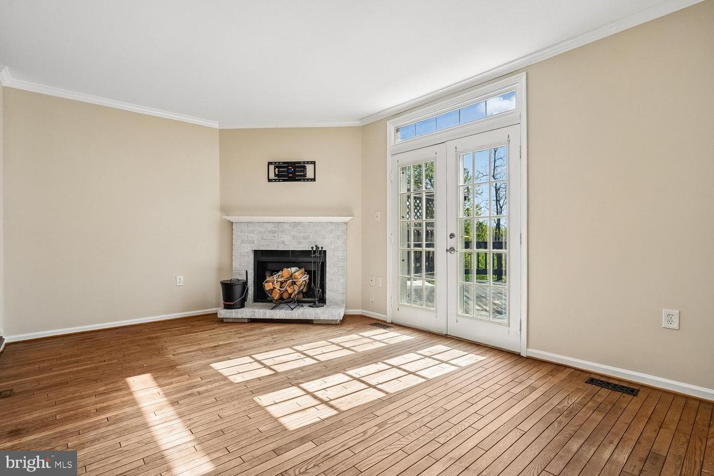 14033 Betsy Ross Lane photo 14