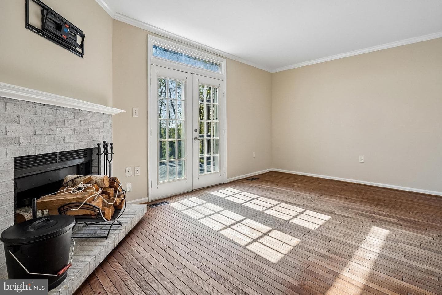 14033 Betsy Ross Lane photo 15