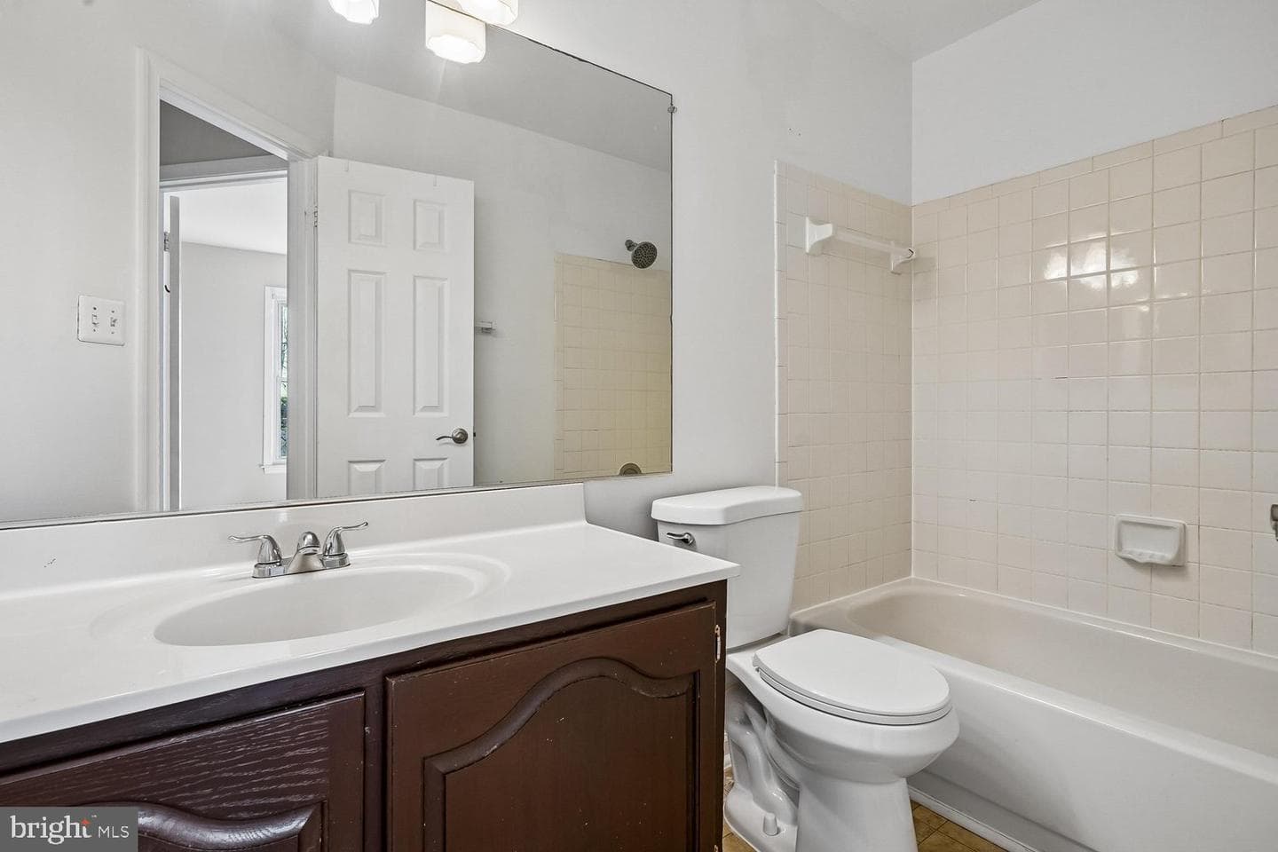 14033 Betsy Ross Lane photo 23