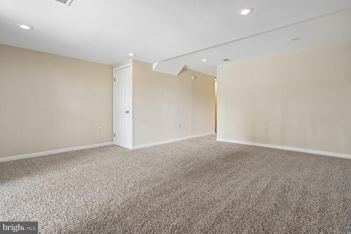 14033 Betsy Ross Lane photo 29