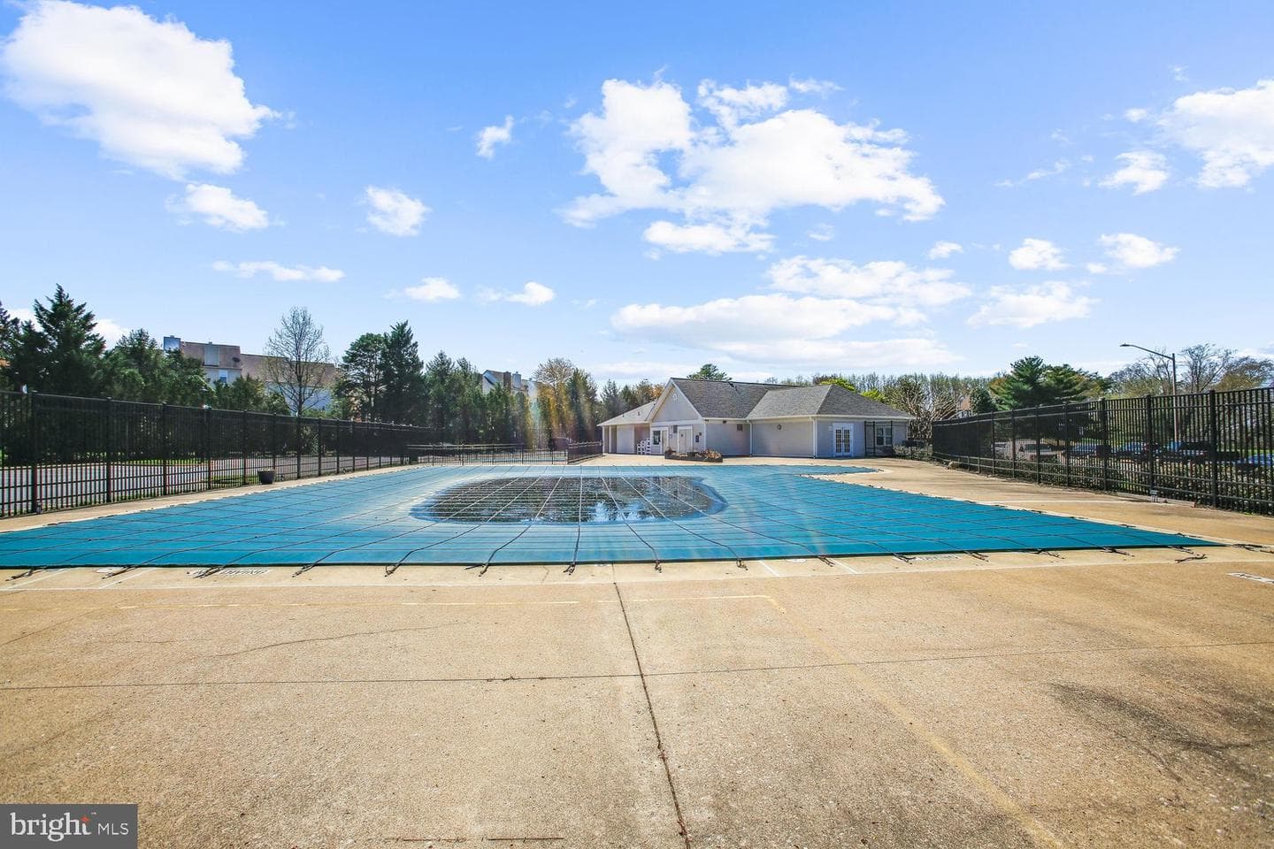 14033 Betsy Ross Lane photo 33