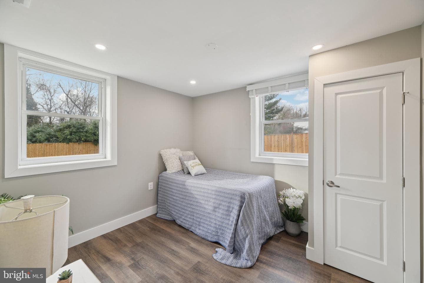 8422 Woodlawn Street photo 19