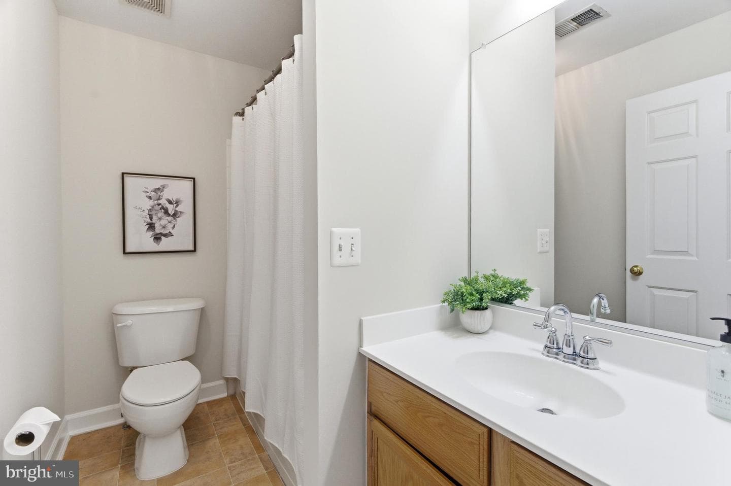 8002 Samuel Wallis Street photo 27