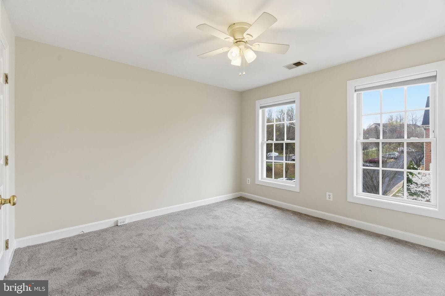 8002 Samuel Wallis Street photo 28