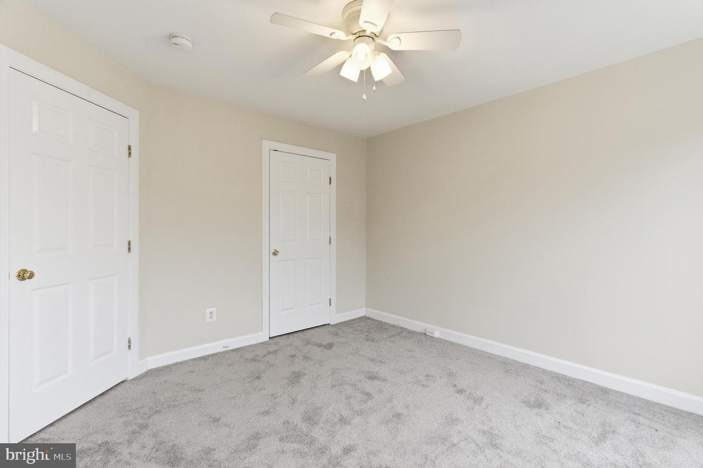 8002 Samuel Wallis Street photo 29