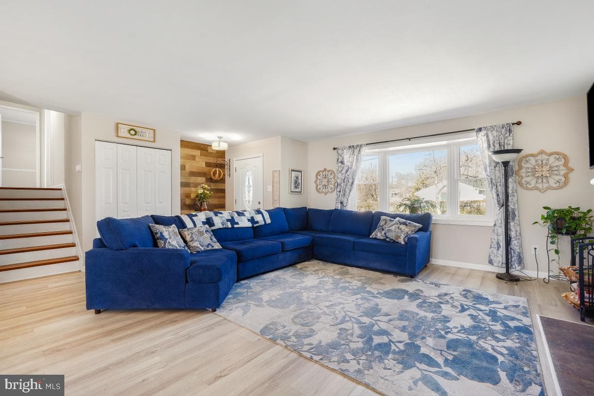 6703 Anders Terrace photo 4