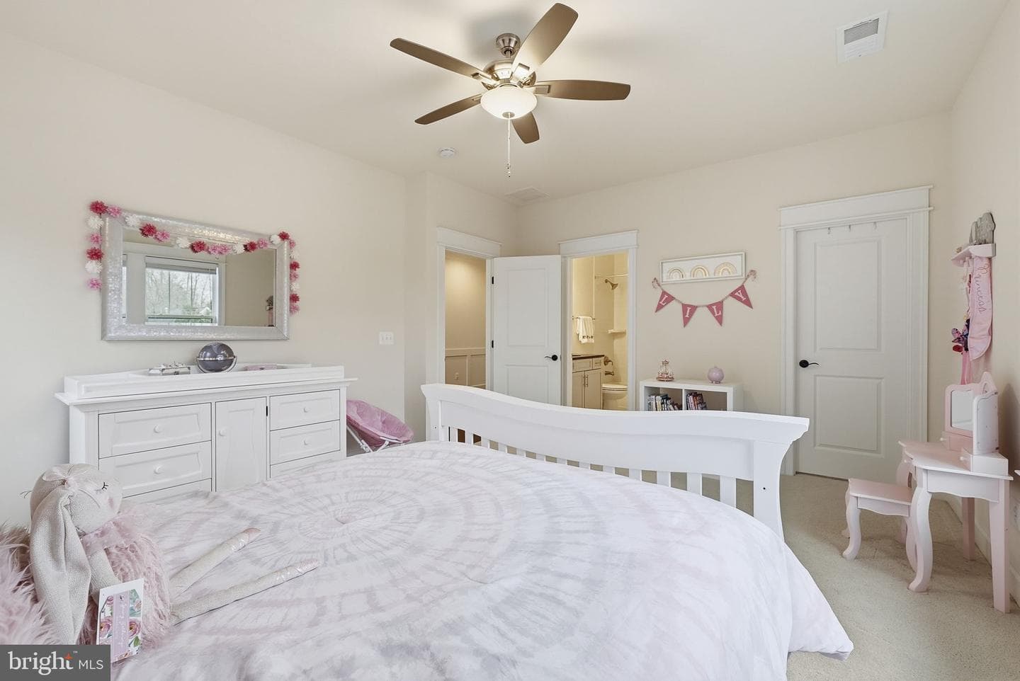 2867 Hill Road photo 33