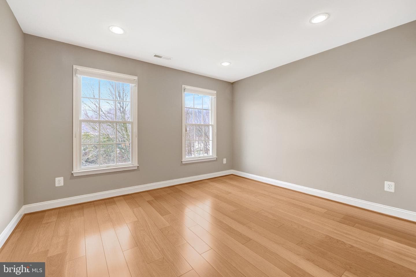 1710 Dove Point Court photo 44