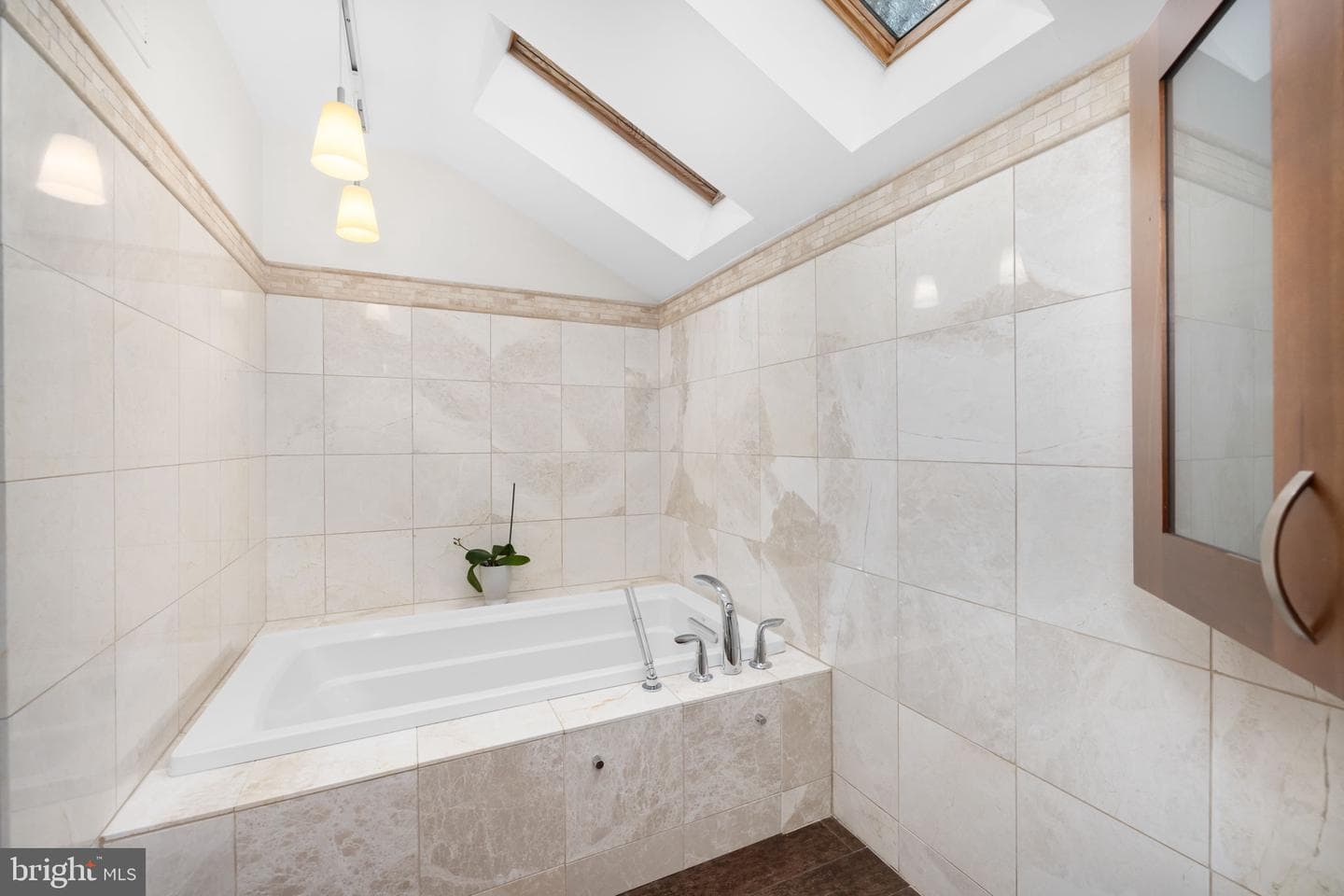 5500 Beech Ridge Drive photo 35