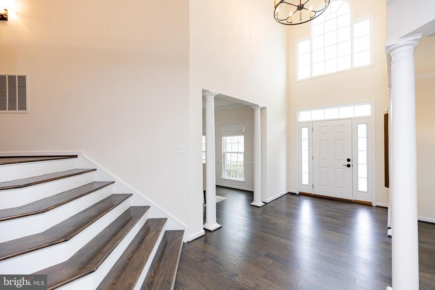 8835 Chrisanthe Court photo 13