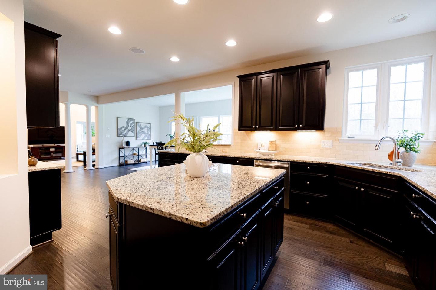 8835 Chrisanthe Court photo 38