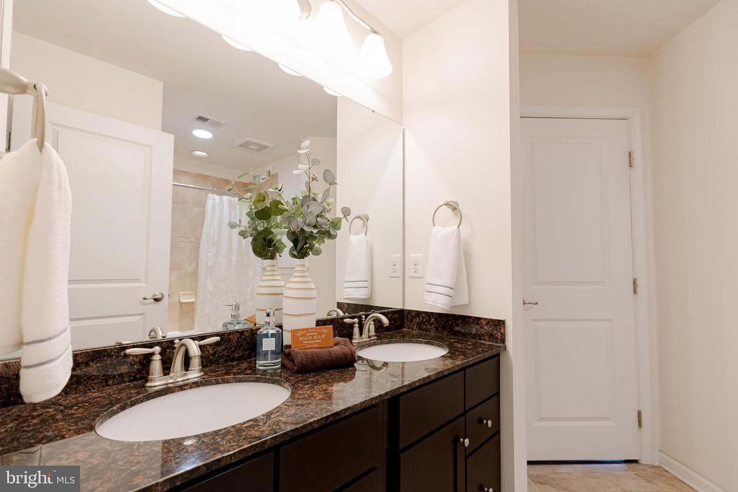 8835 Chrisanthe Court photo 70