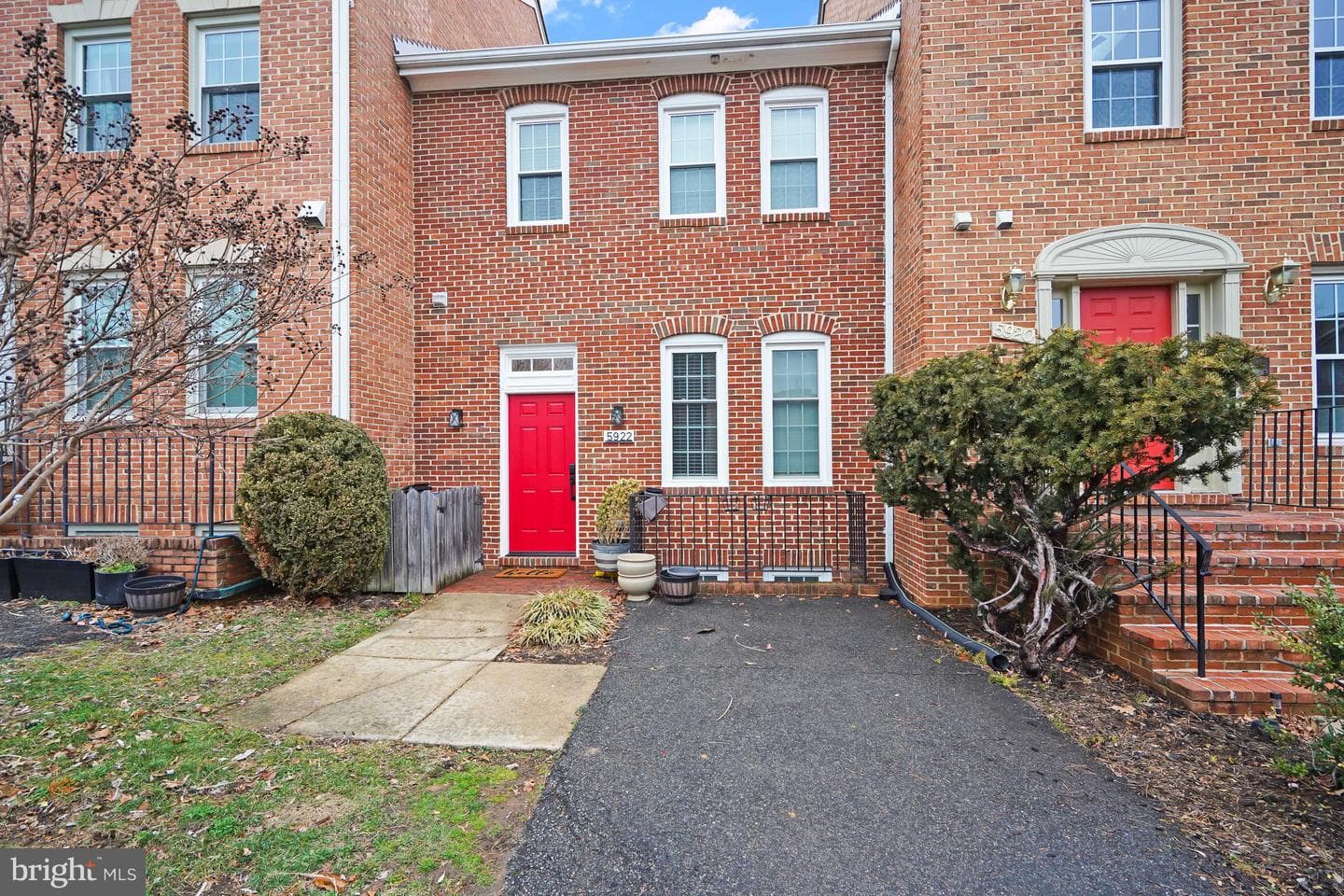 5922 Munson Court