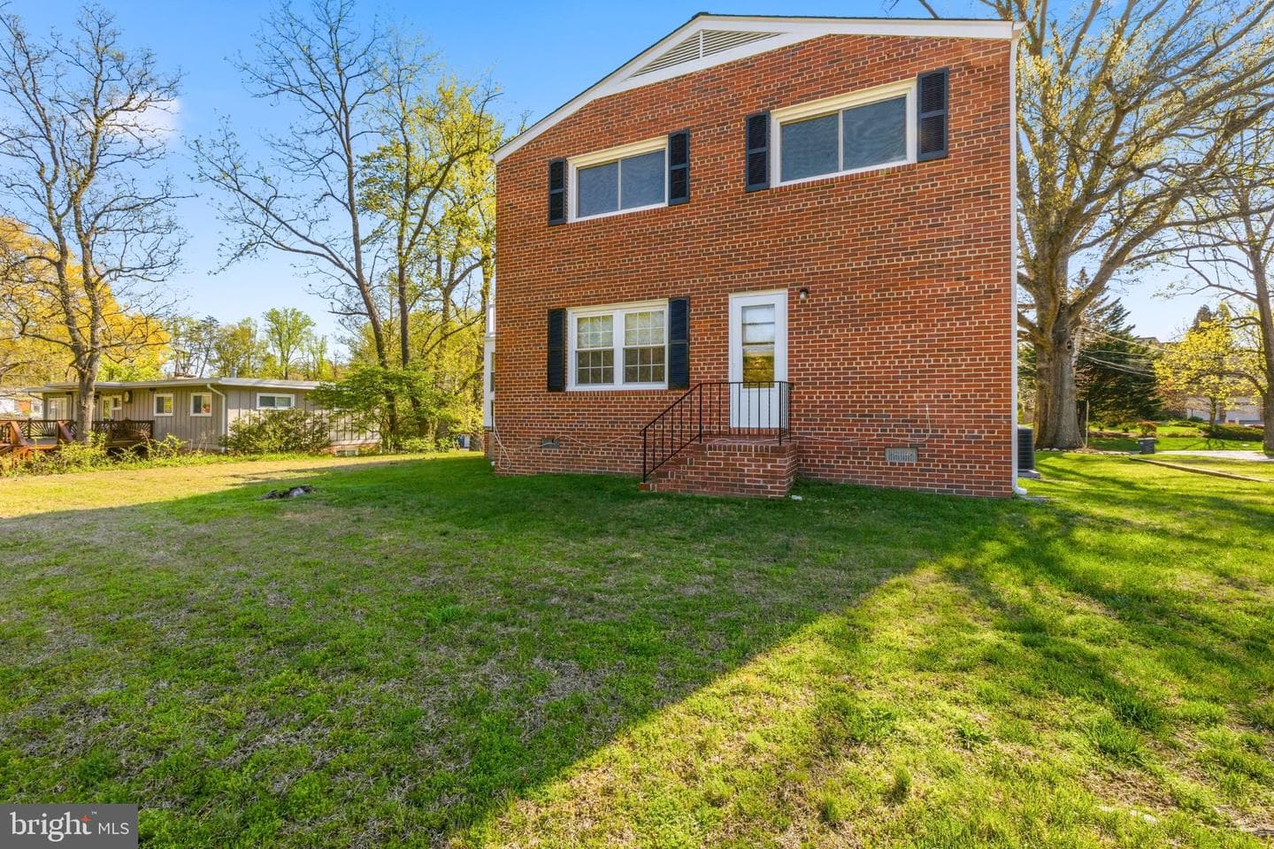 5216 Clifton Street photo 28