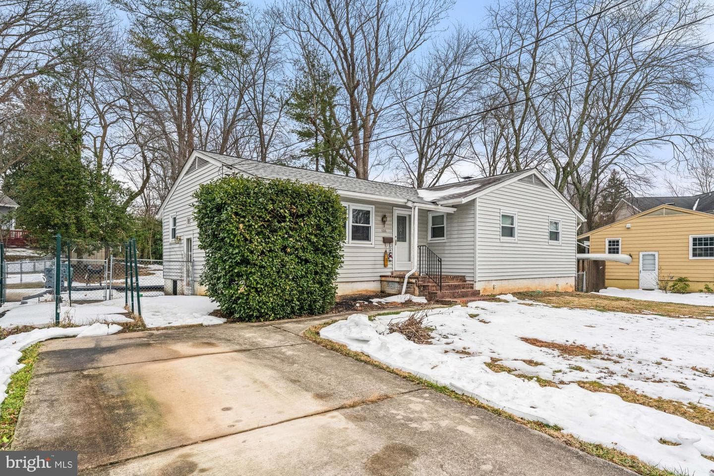 606 Meadow Lane SW photo 8