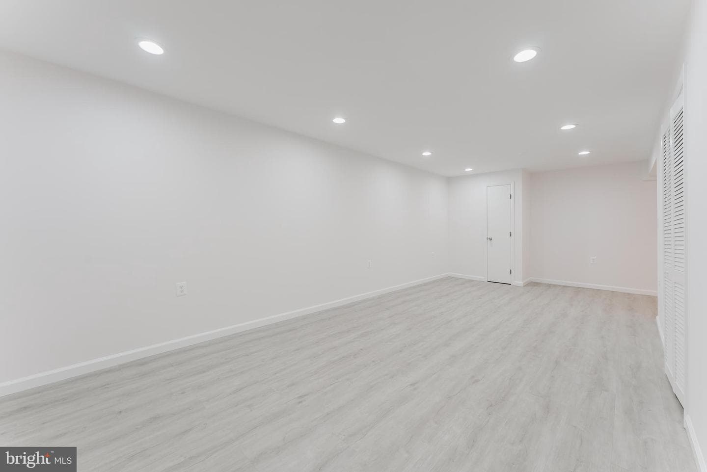 9505 Sailcloth Place photo 50