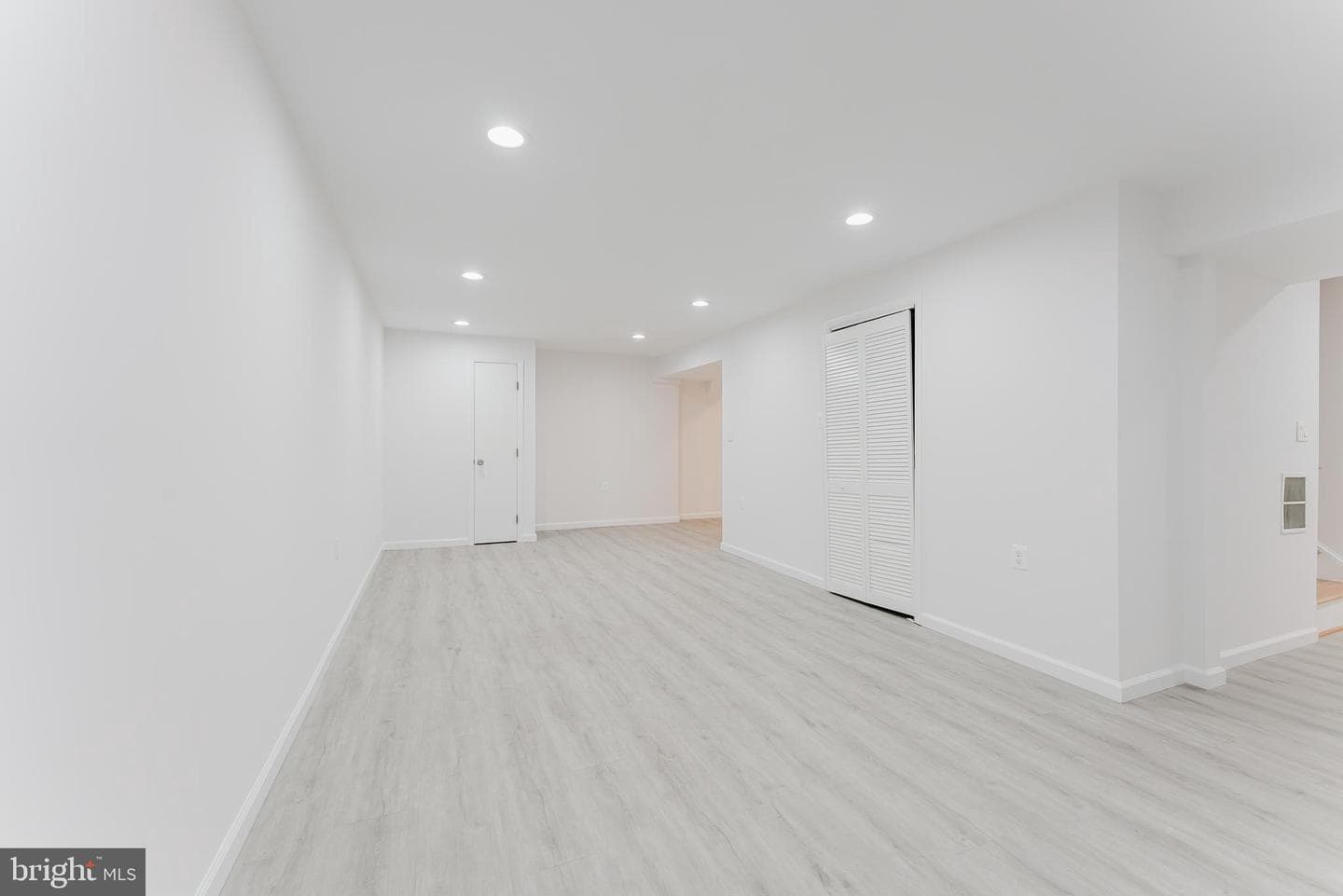 9505 Sailcloth Place photo 51