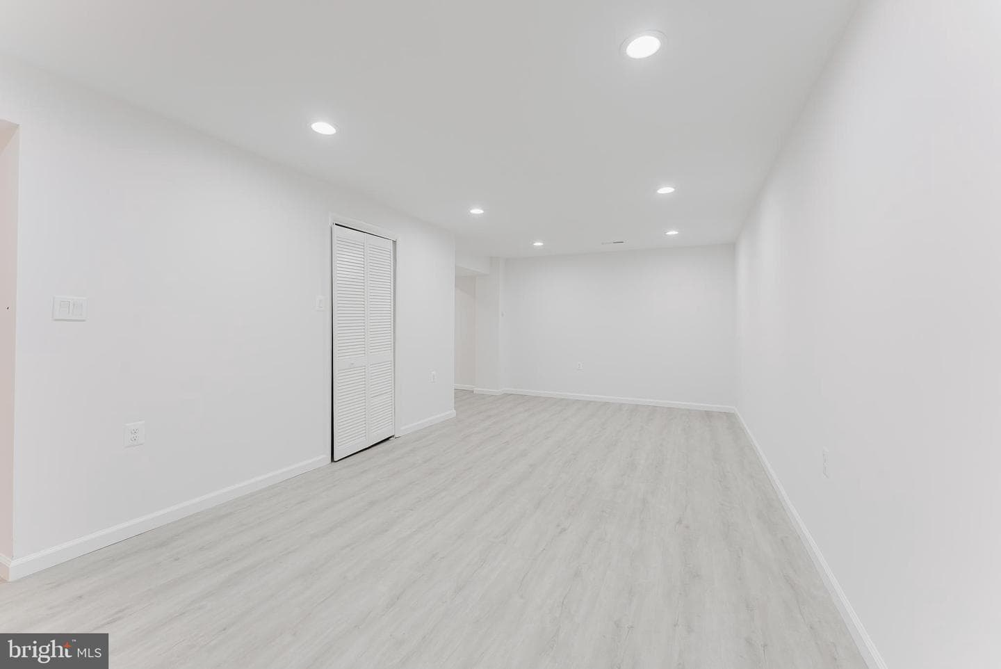 9505 Sailcloth Place photo 52