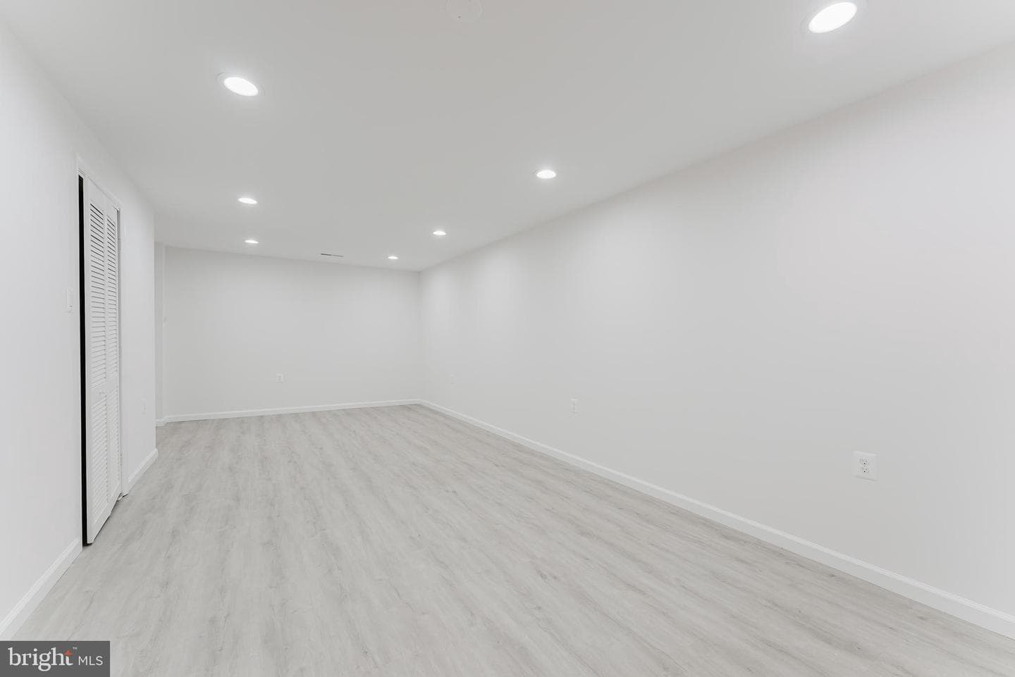 9505 Sailcloth Place photo 53
