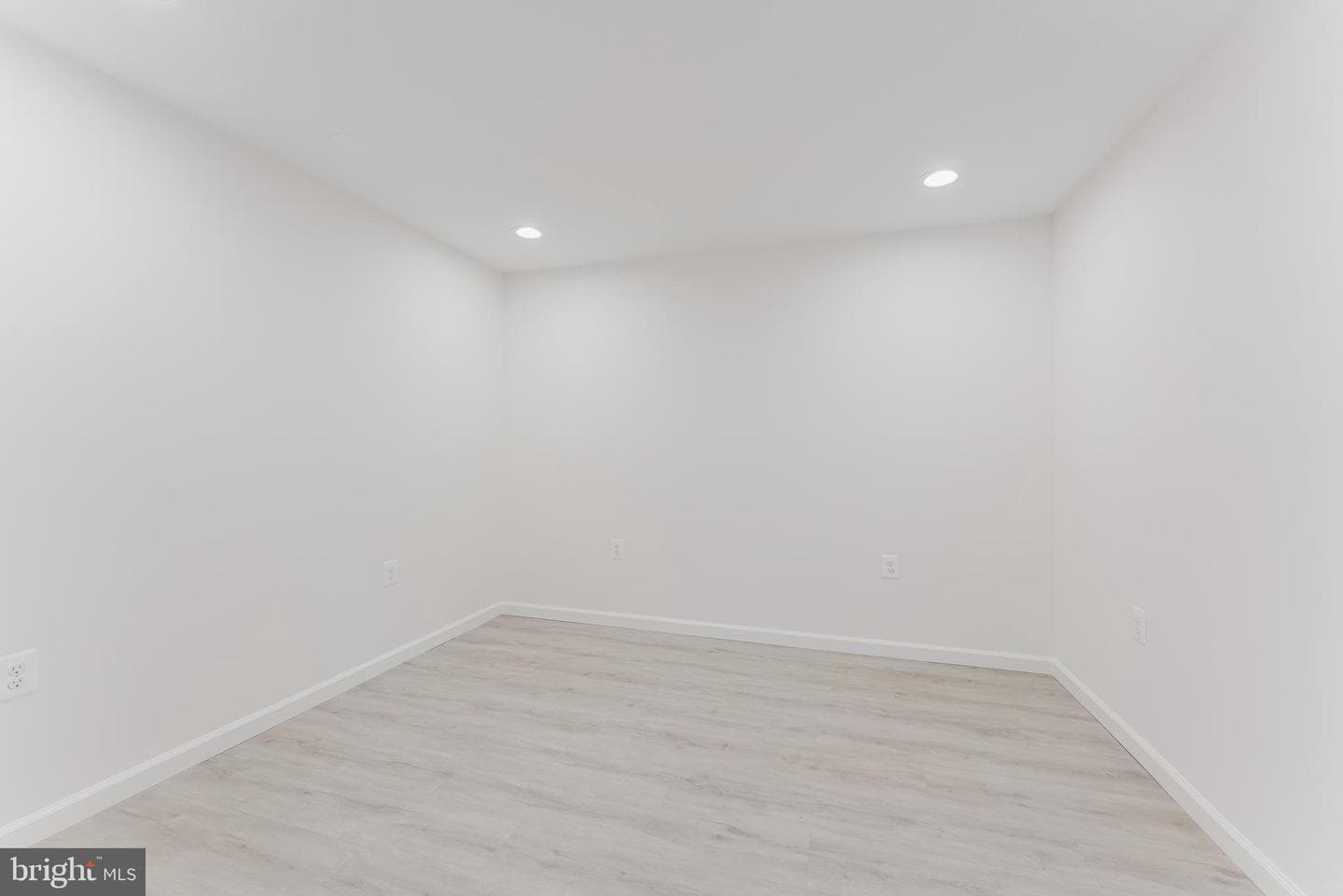 9505 Sailcloth Place photo 56
