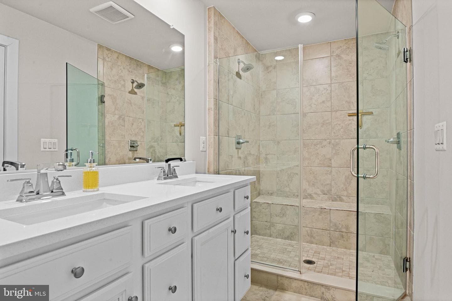 13007 Hattontown Square photo 20