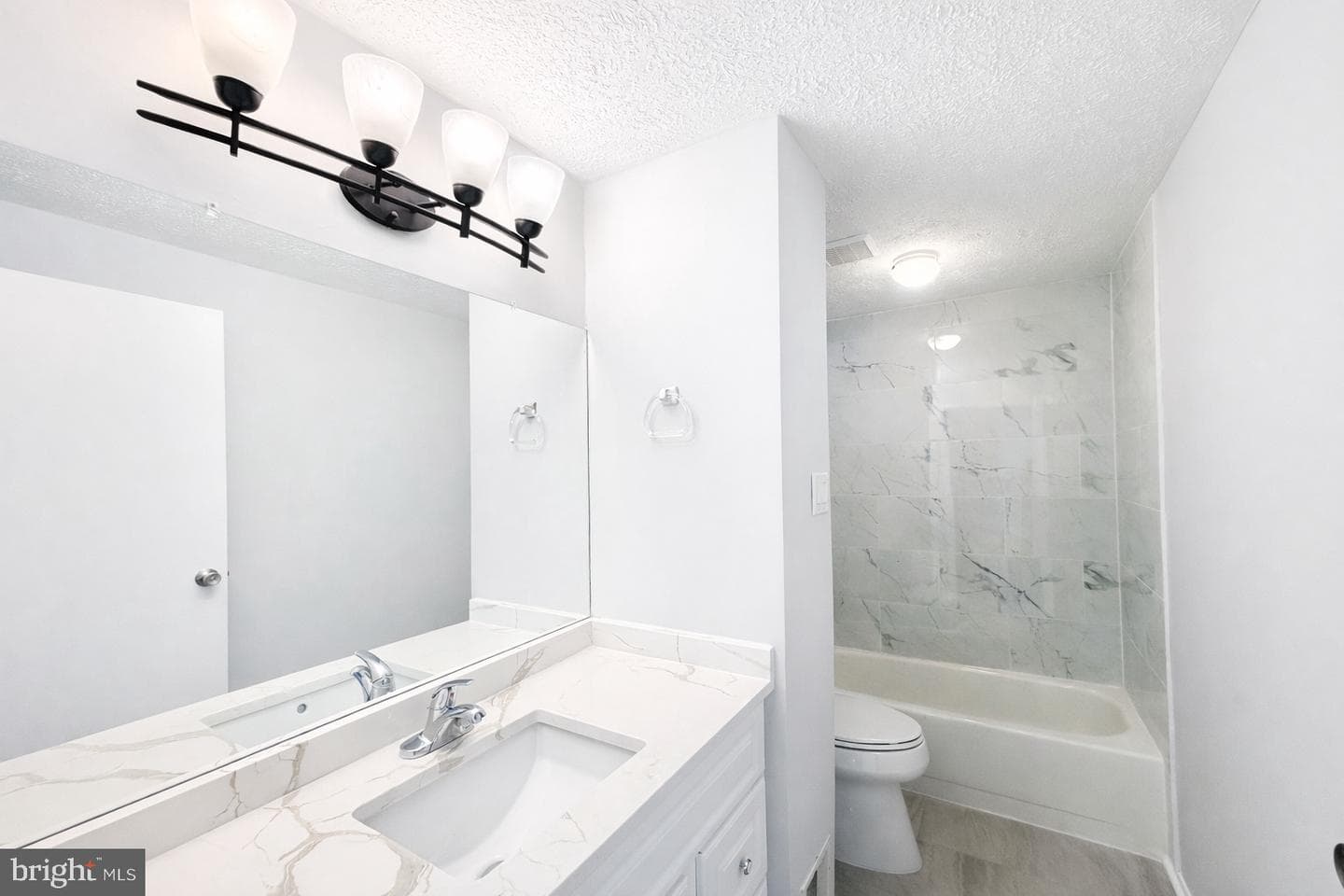 9804 Brightlea Drive photo 25