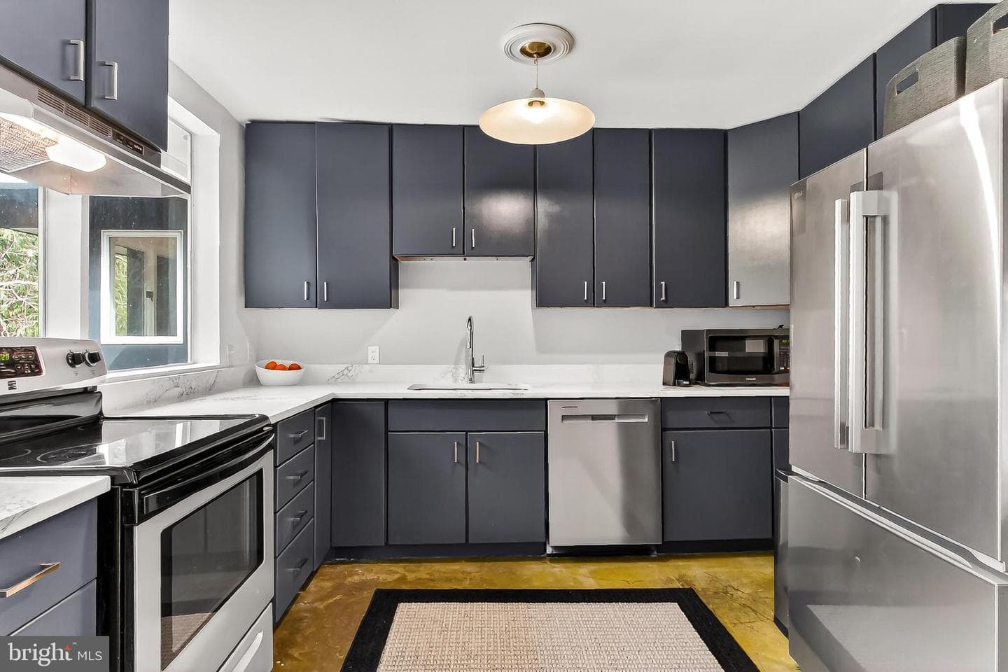 1812 Drury Lane photo 16