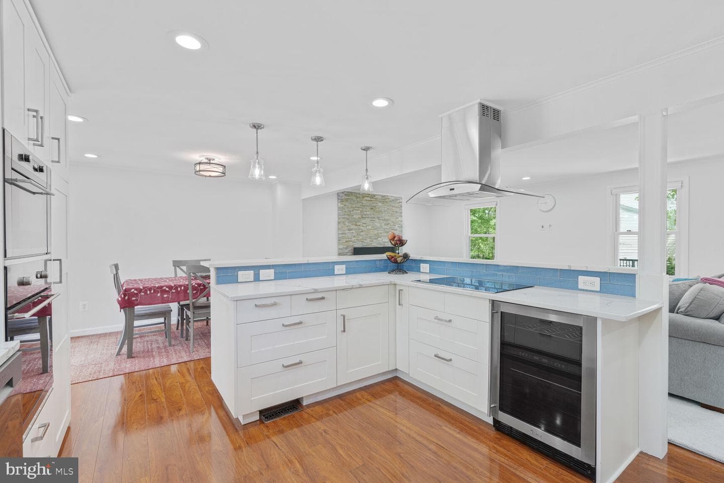 7937 Freehollow Drive photo 9
