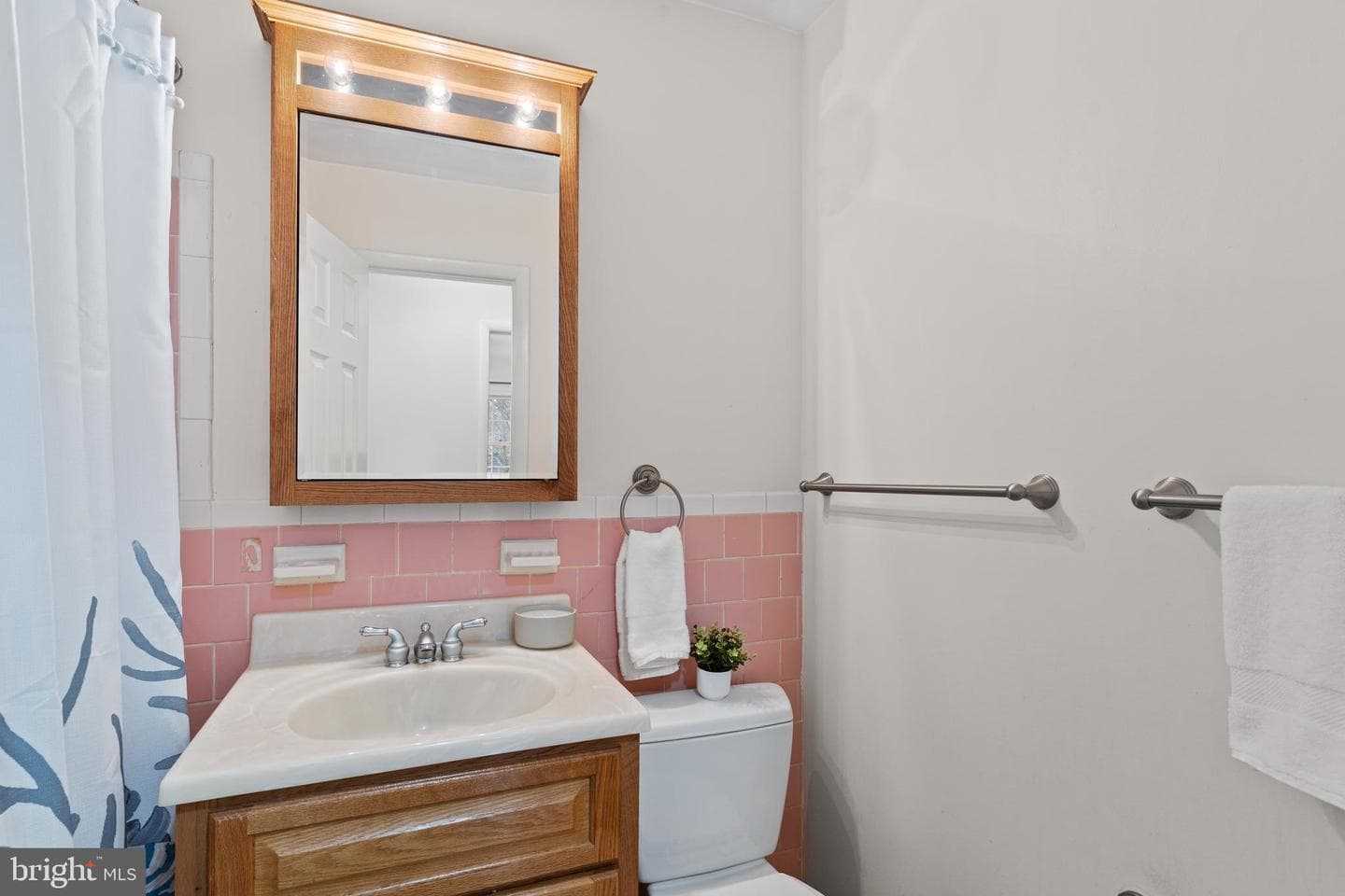 8117 Dabney Avenue photo 22