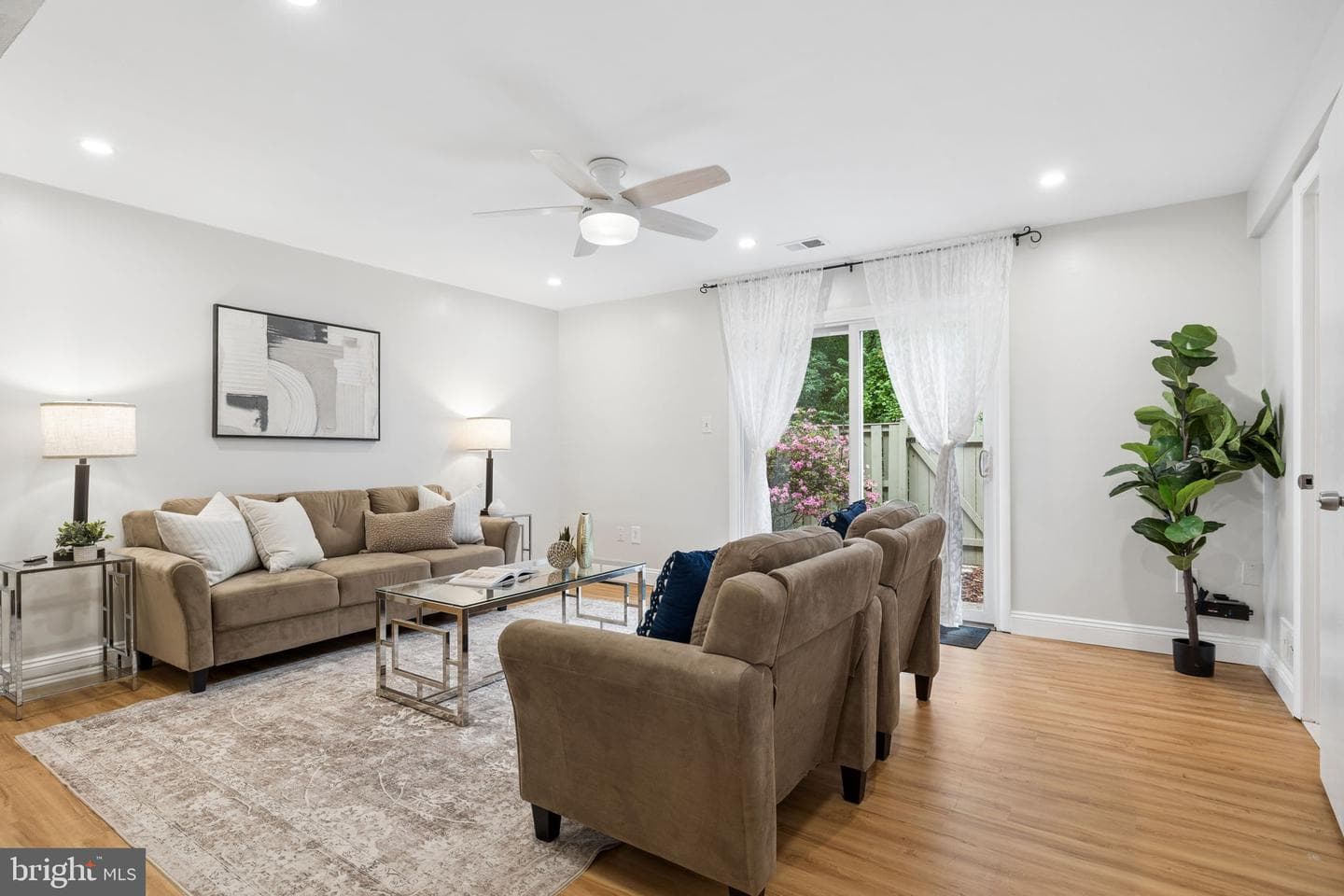 11172 Forest Edge Drive photo 27