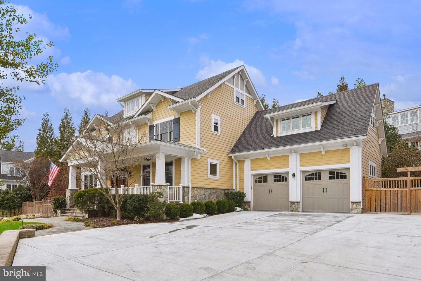 448 Nelson Drive NE photo 3
