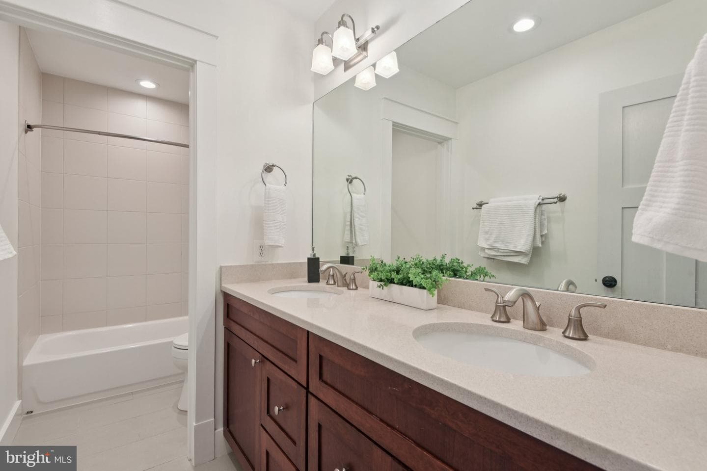 448 Nelson Drive NE photo 44