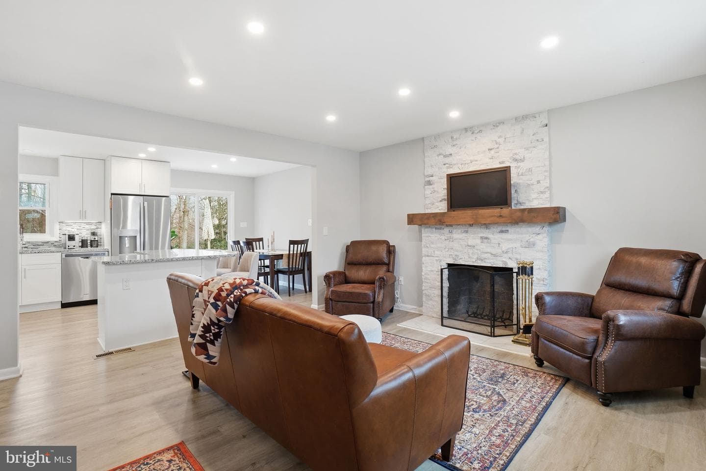 6810 Mayo Court photo 3