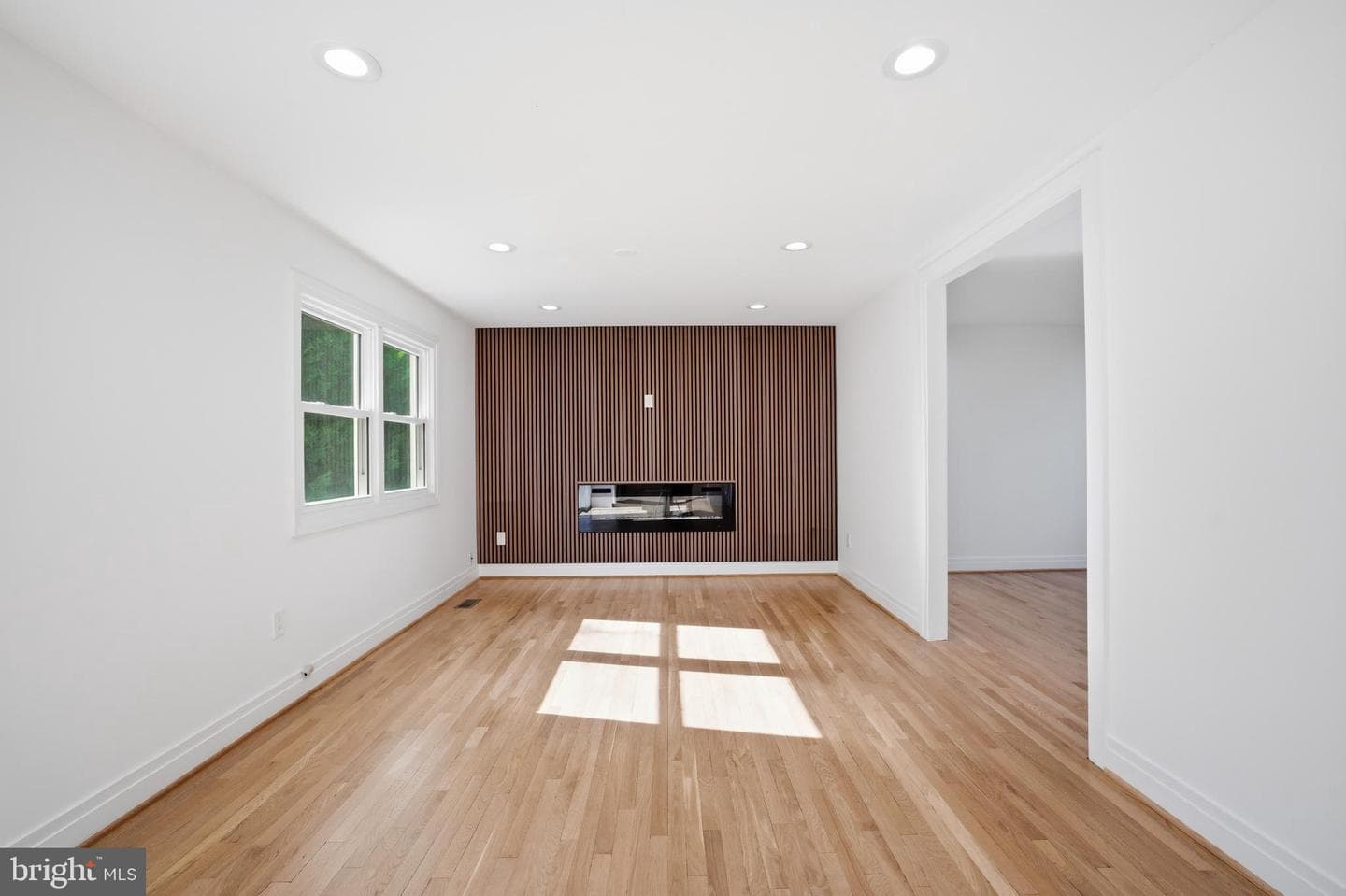 9609 Podium Drive photo 18