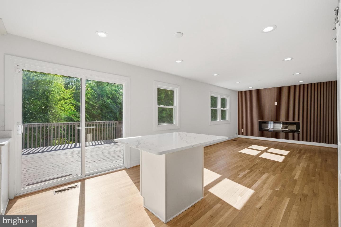 9609 Podium Drive photo 19