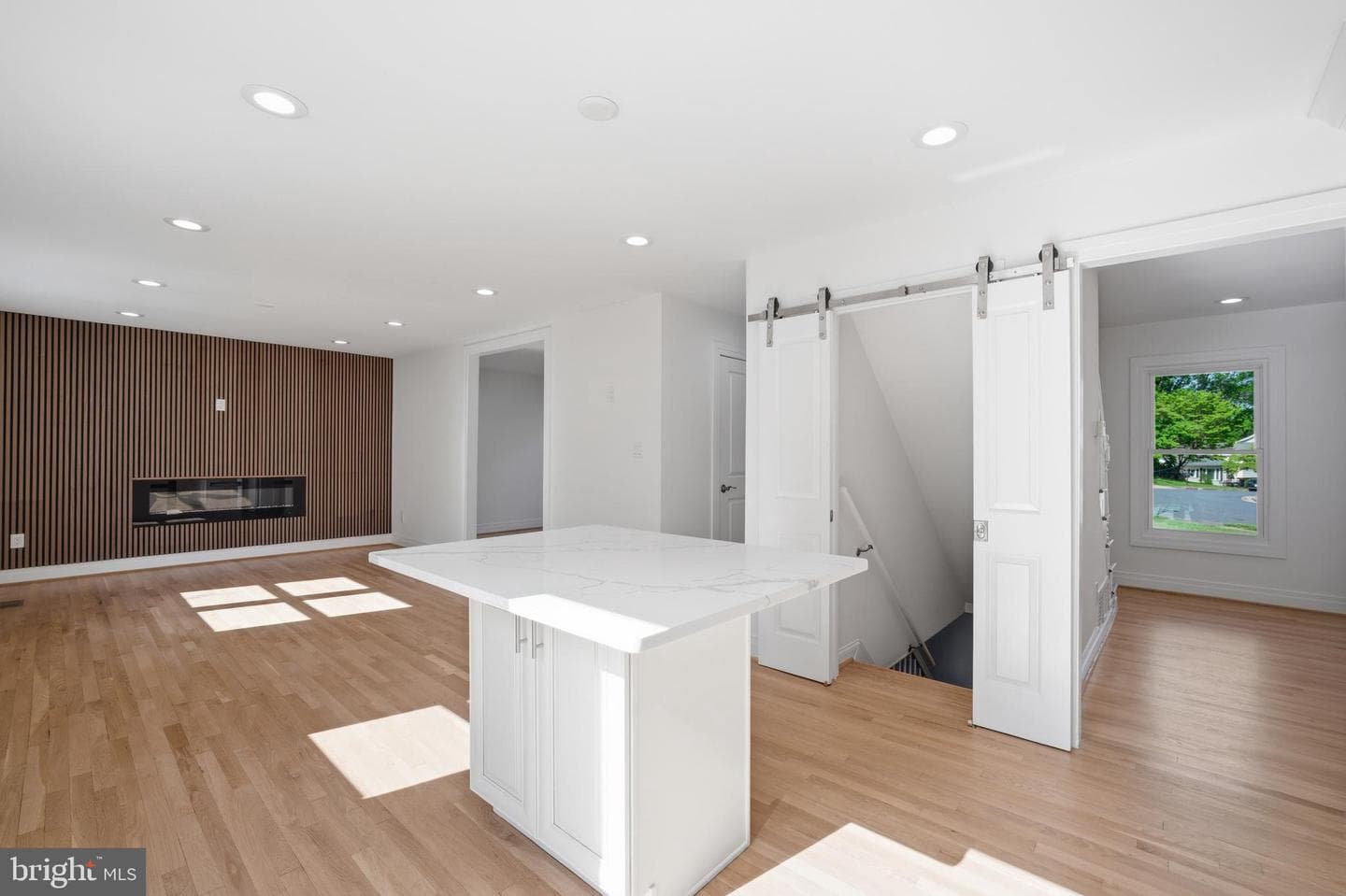9609 Podium Drive photo 20