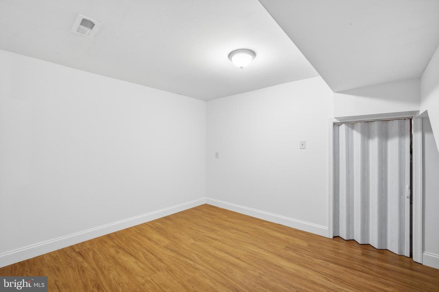 9609 Podium Drive photo 36