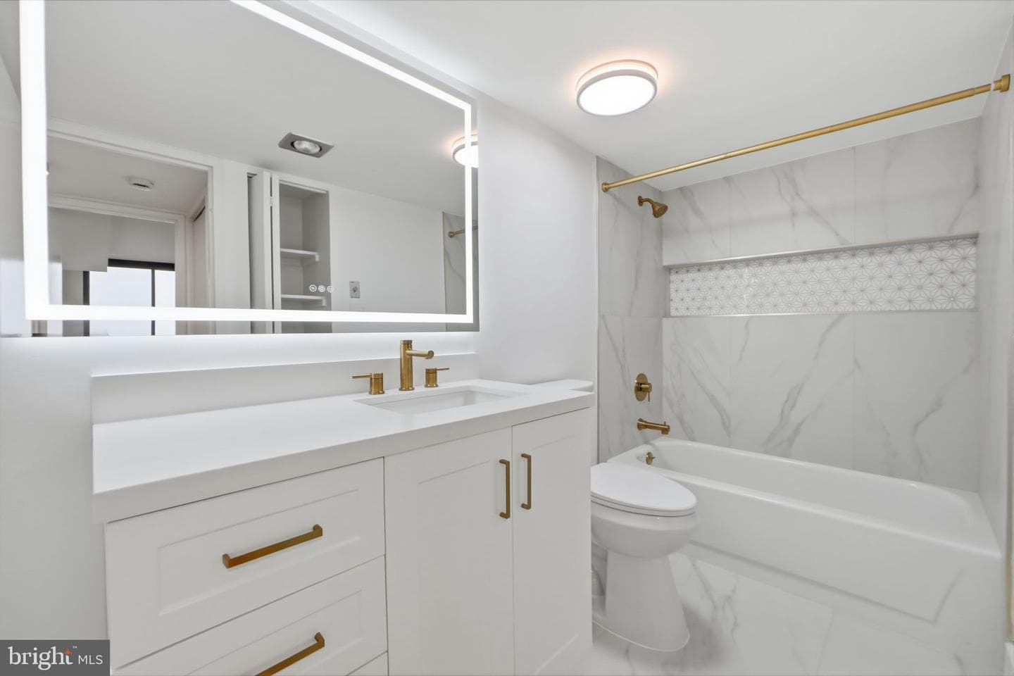 1808 Old Meadow Road #1201 photo 19