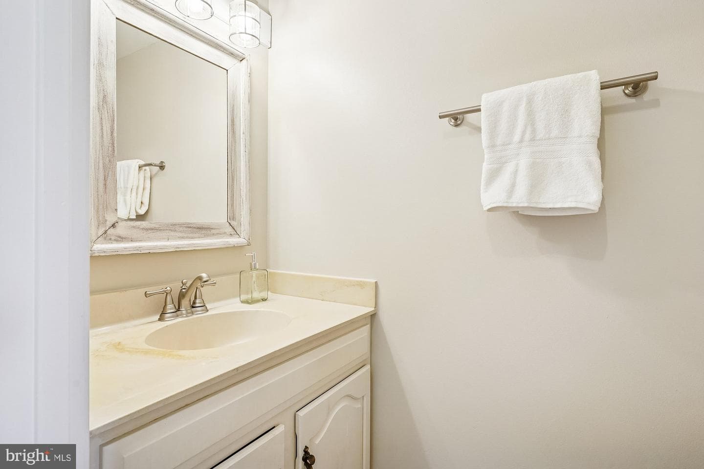 8826 Surveyors Place photo 22