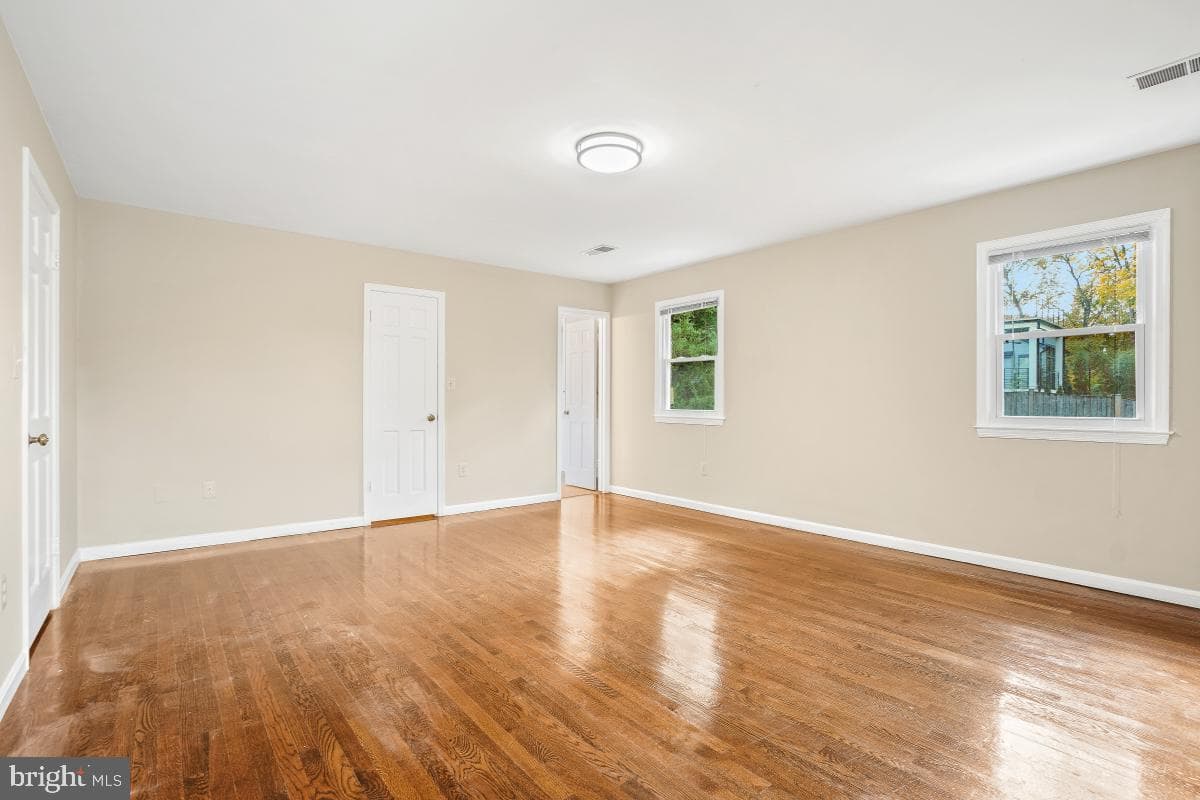 6871 Churchill Road photo 18
