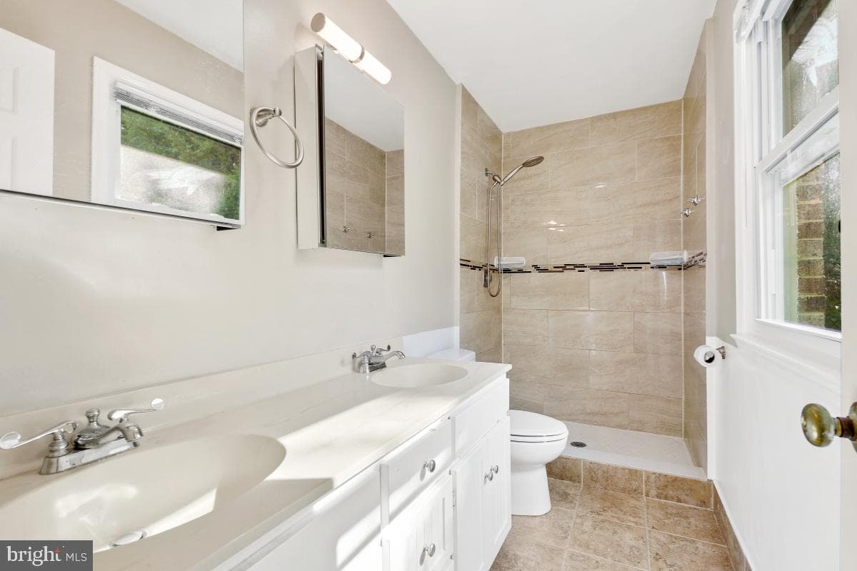6871 Churchill Road photo 20