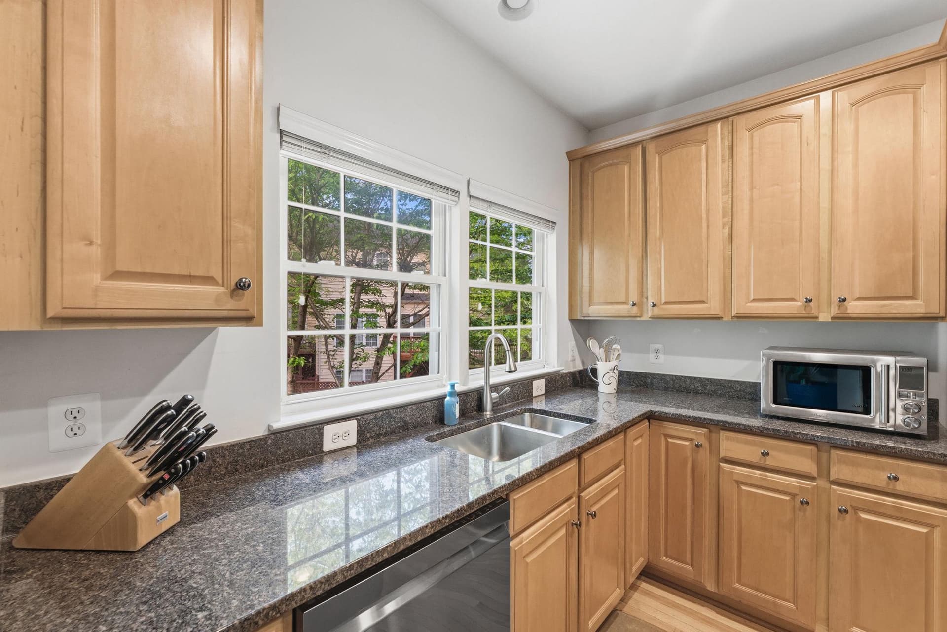 4176 Lower Park Drive photo 9