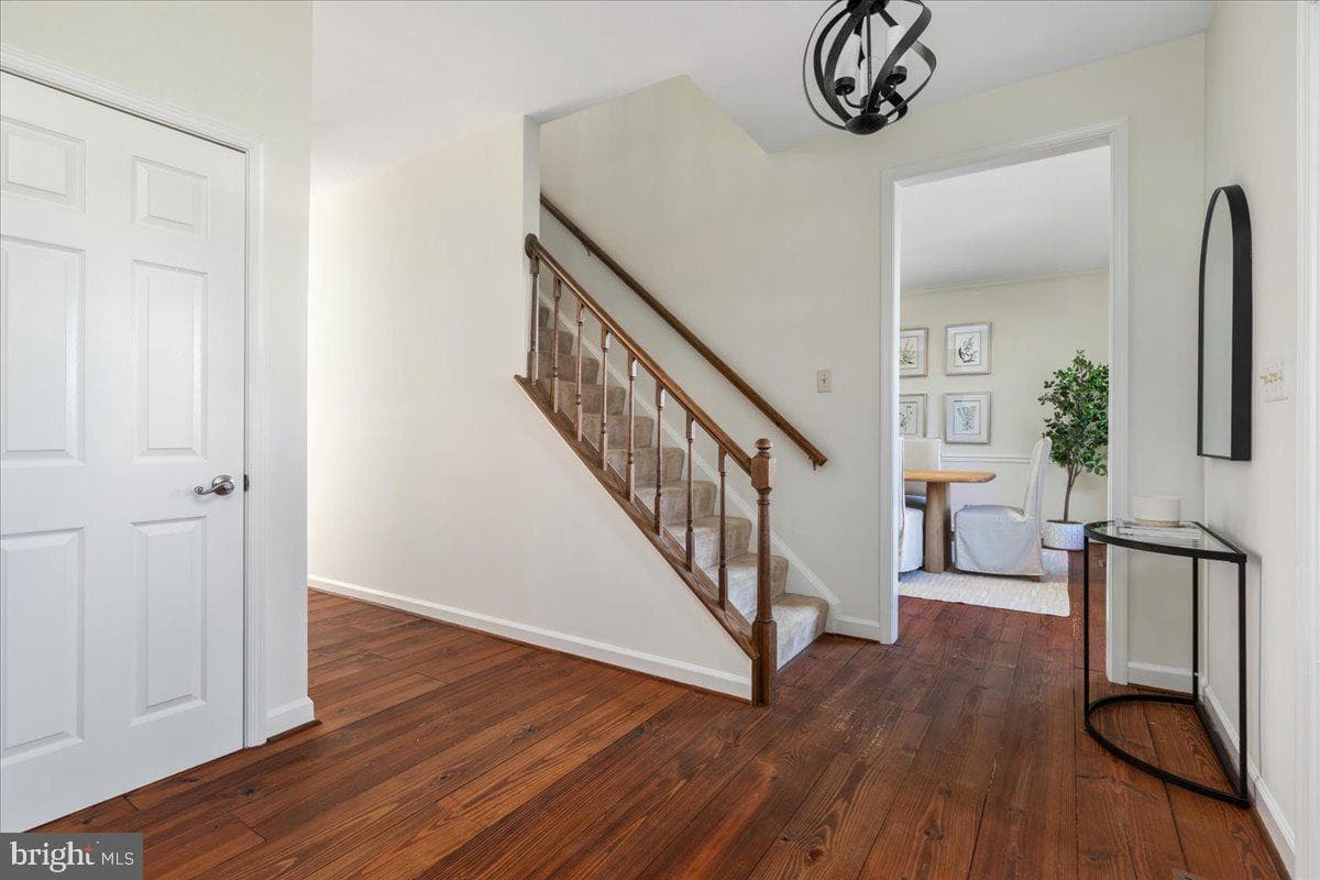1607 Sereno Court photo 4
