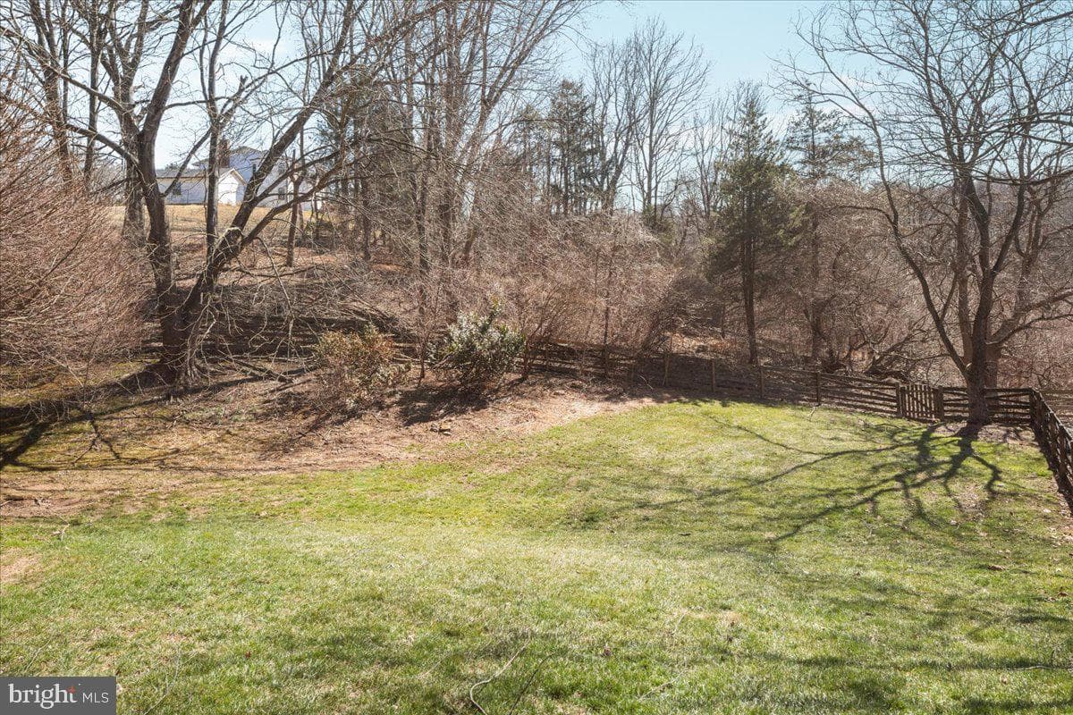 1607 Sereno Court photo 40