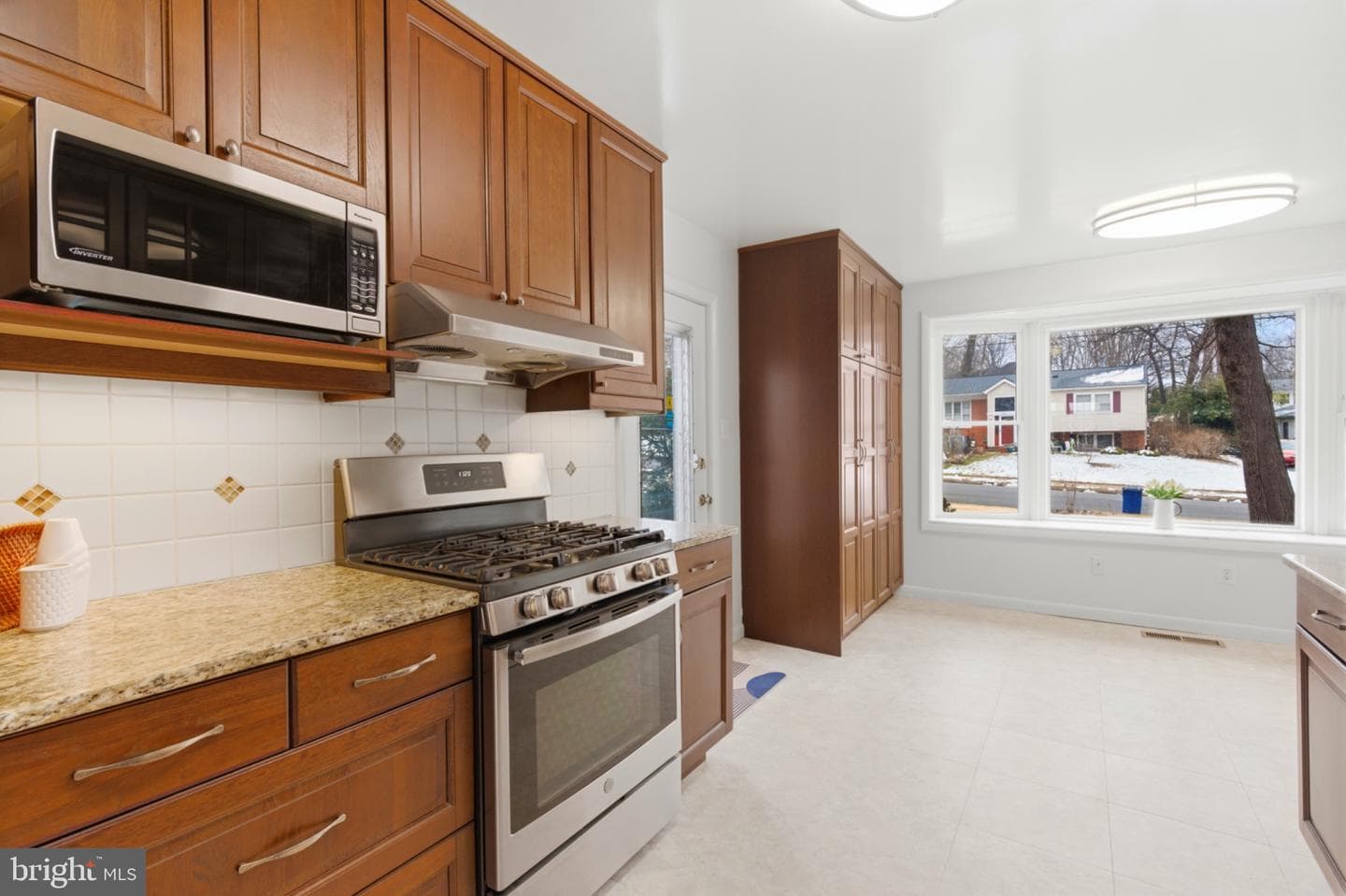 2410 Drexel Street photo 12