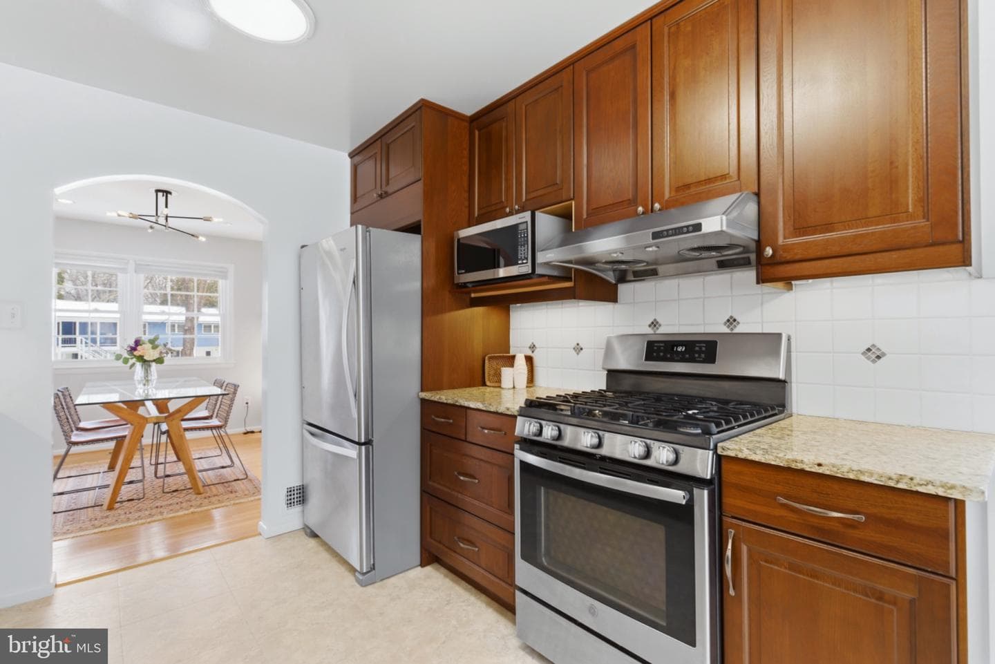 2410 Drexel Street photo 16