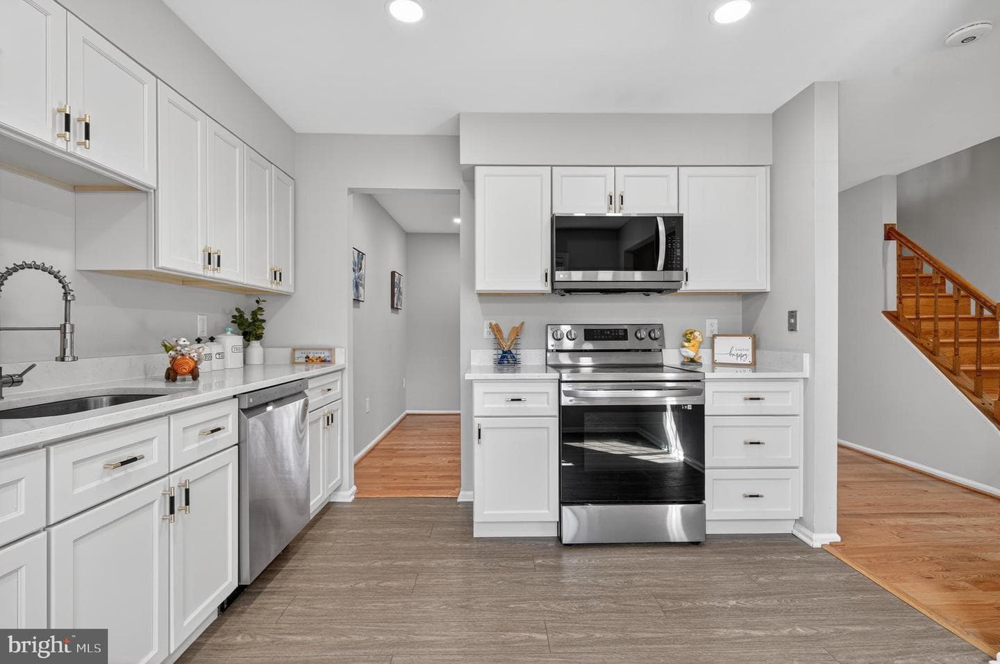 8868 Winding Hollow Way photo 9