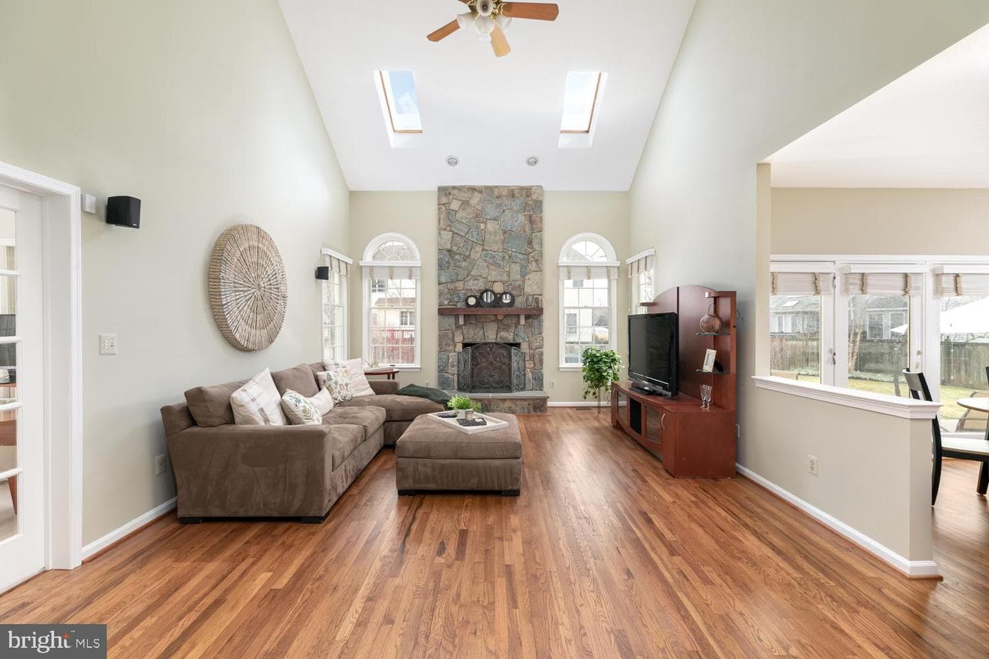3515 Broadrun Drive photo 2