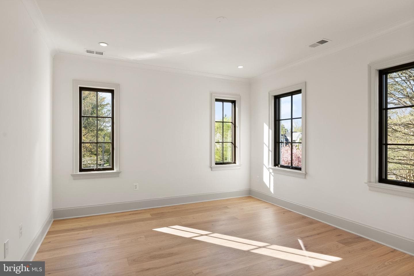 1223 Somerset Drive photo 31